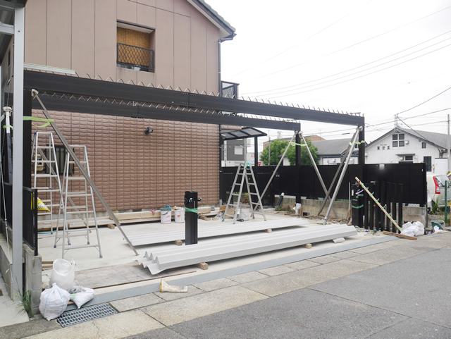 セッパンカーポート、跳ね上げ門扉　施工事例　名古屋市北区
